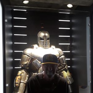 Meet your Posher, Tom